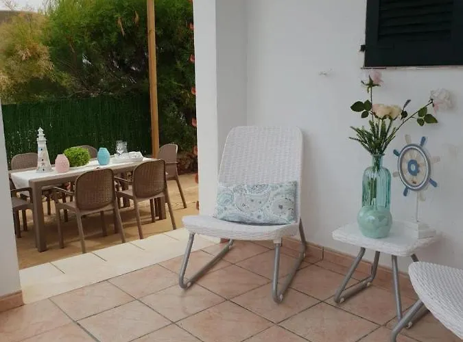 Delfines קאלה בלנקה